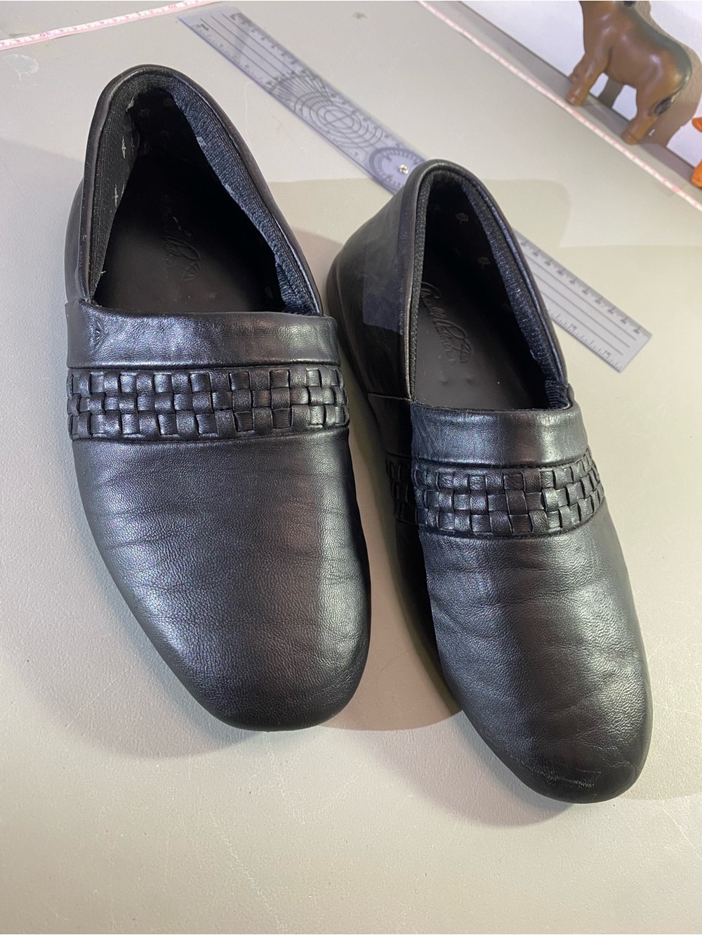 Arnold Palmer Classic Black Leather Slip-On Loafers - Men